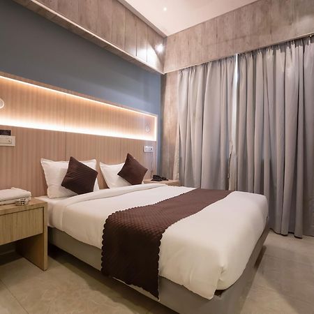 Hotel Grand Seasons- Navi Mumbai Ngoại thất bức ảnh
